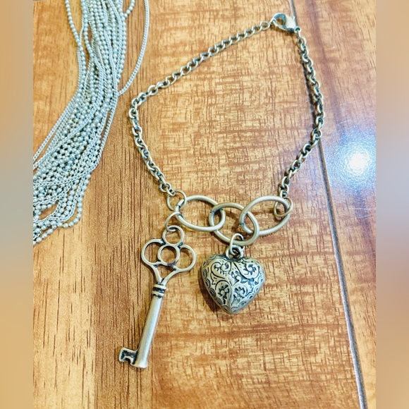 Louis Vuitton Tag and Lock (226) “A Thousand Years” - Picture 9 of 16